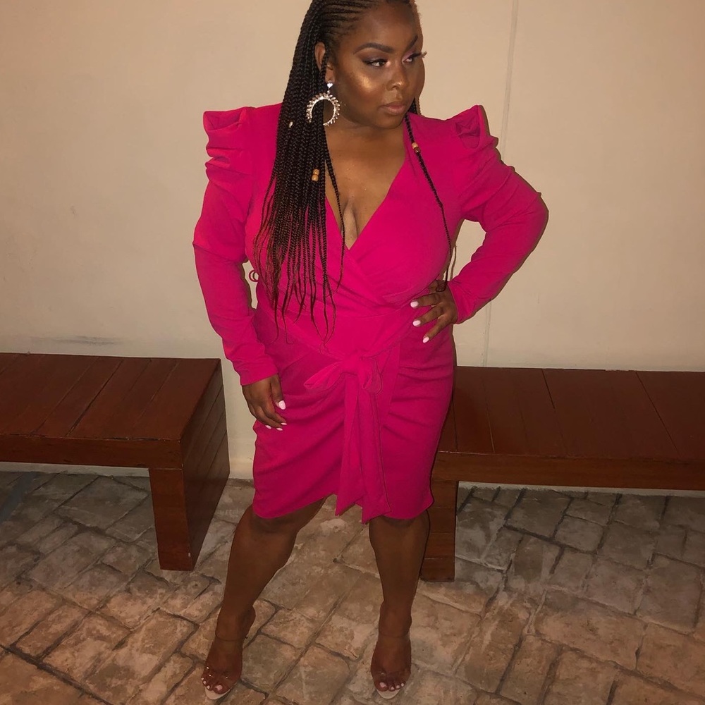 FashionNova Demure Vic Wrap Dress. Fuchsia.